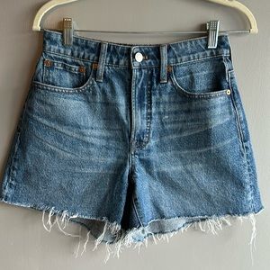 Madewell the curvy perfect vintage shorts size 26 great condition